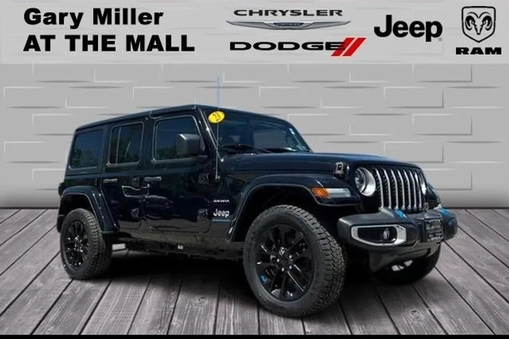 2023 Jeep Wrangler 4xe Sahara photo 1