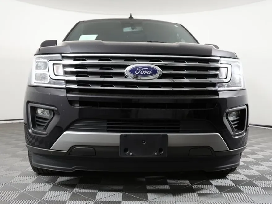 2021 Ford Expedition XLT photo 1