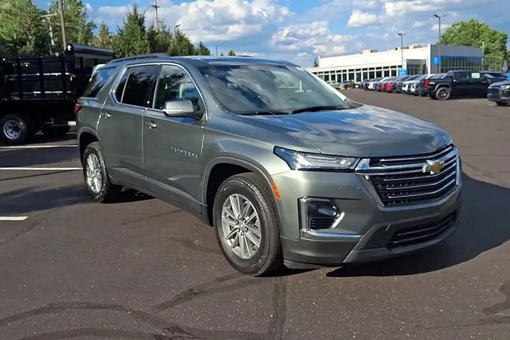 2022 Chevrolet Traverse Cloth photo 1