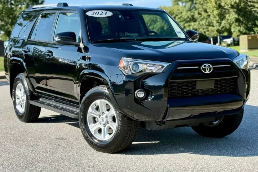 2024 Toyota 4Runner SR5 Premium photo 1