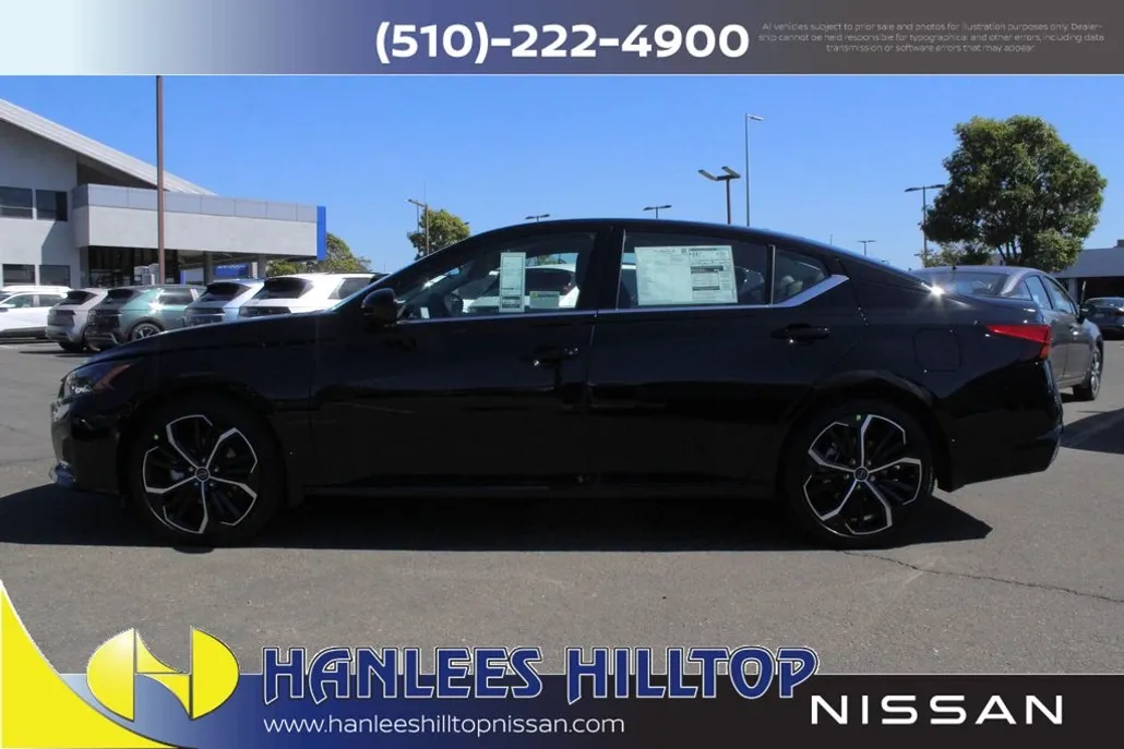 2025 Nissan Altima 2.5 SR photo 1