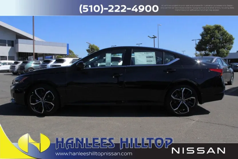 2025 Nissan Altima 2.5 SR photo 1