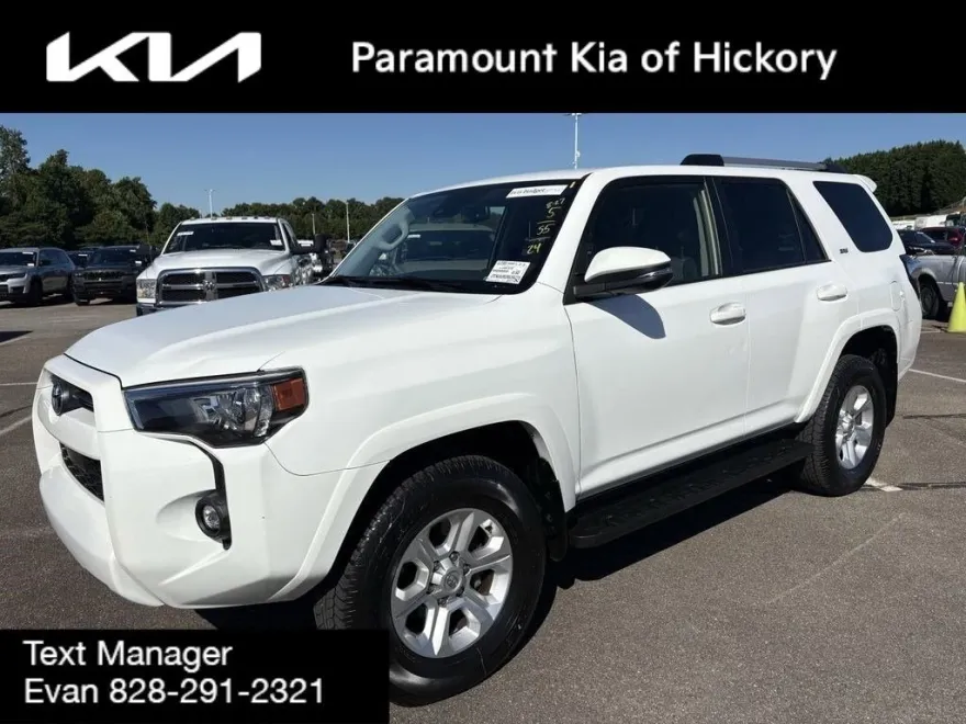 2024 Toyota 4Runner SR5 Premium photo 1