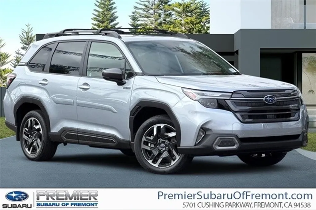 2025 Subaru Forester Limited photo 1