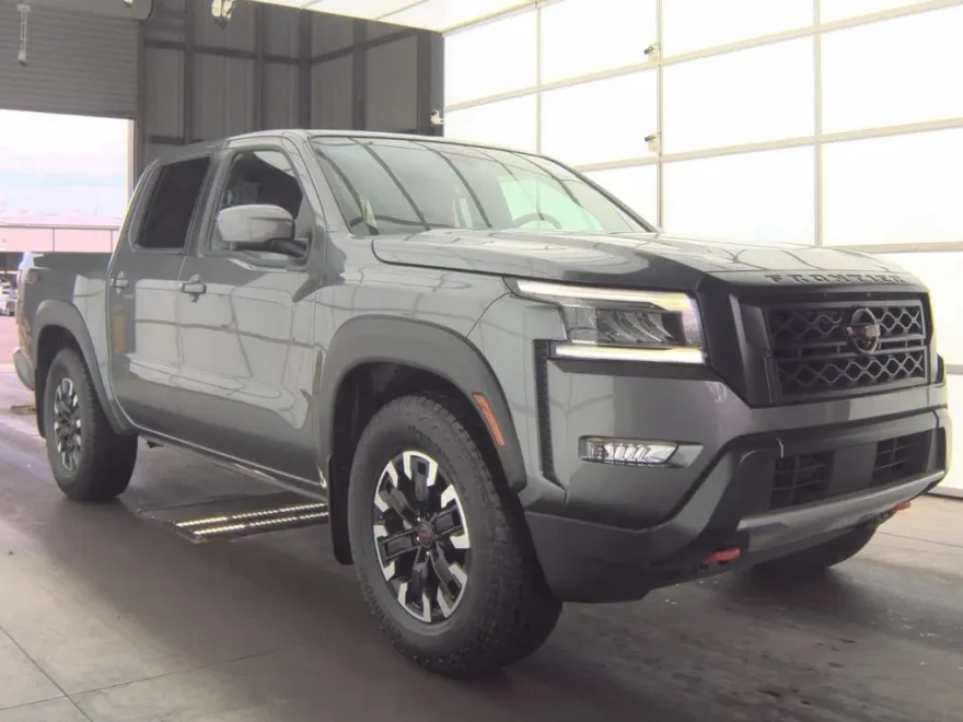 2024 Nissan Frontier PRO-X photo 1