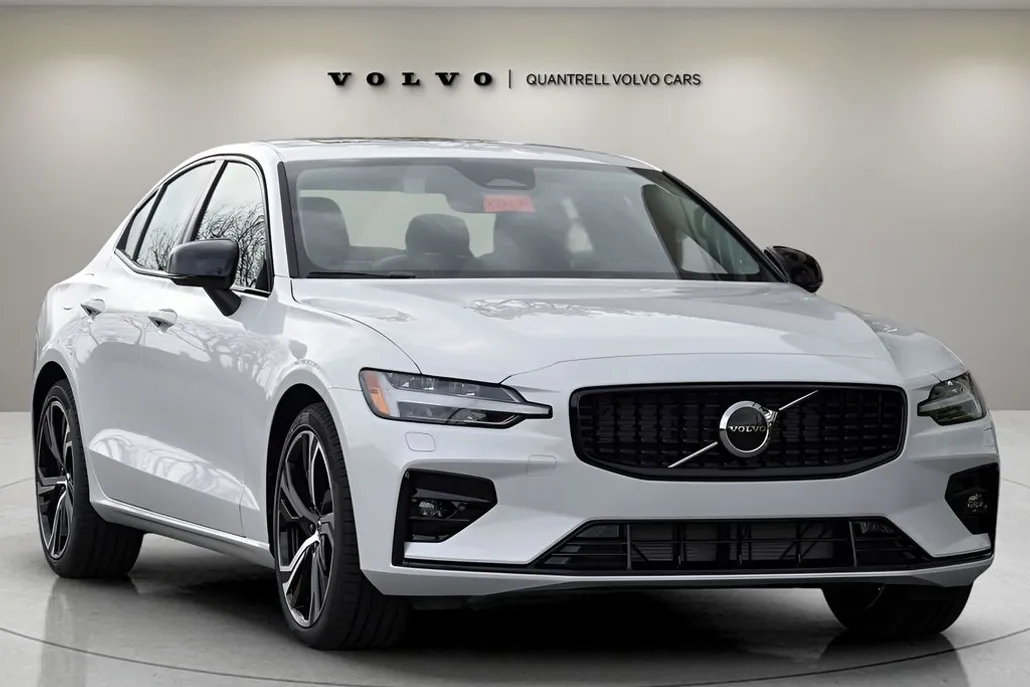 2024 Volvo S60 B5 Core photo 1