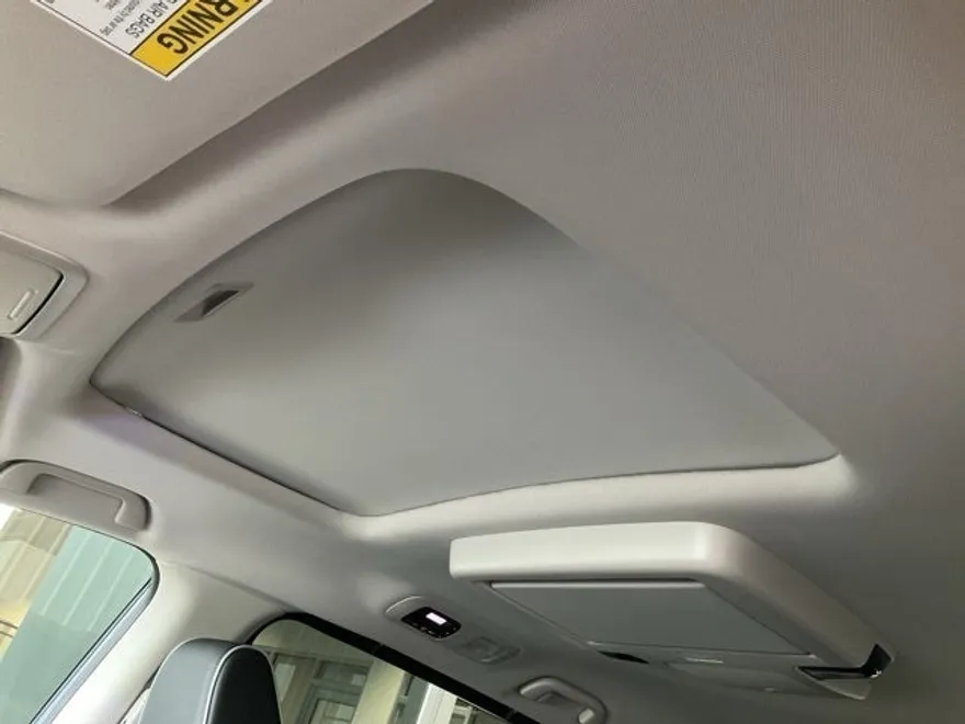 2026 Honda Odyssey Elite photo 1