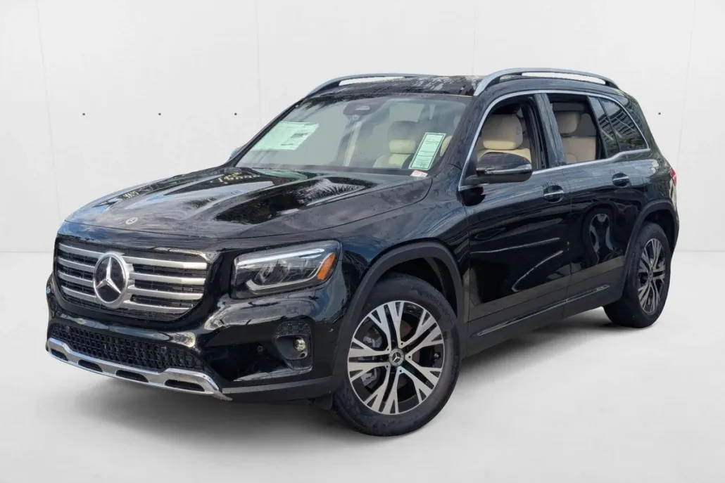 2026 Mercedes Benz GLB 250 photo 1