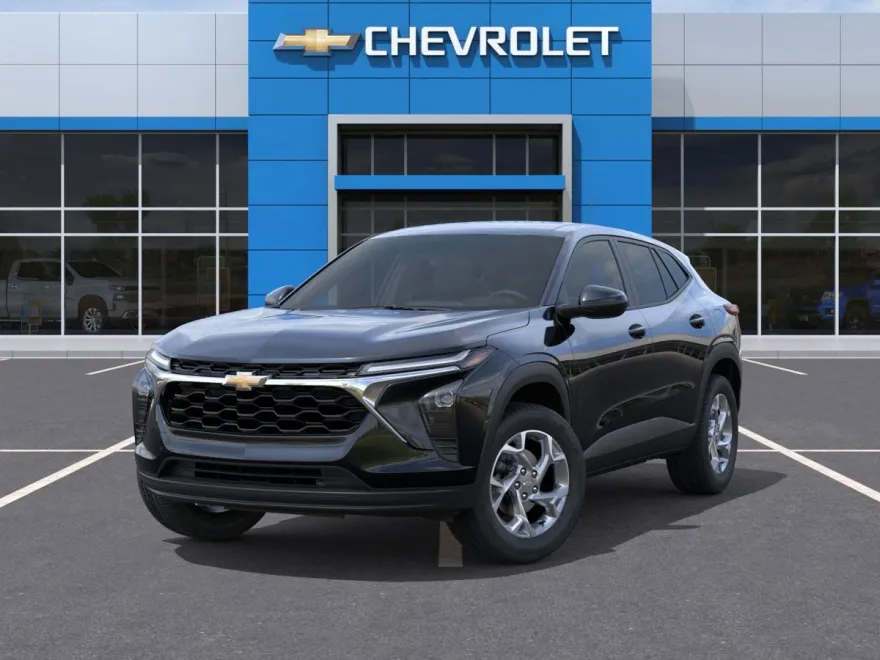 2026 Chevrolet Trax LS photo 1