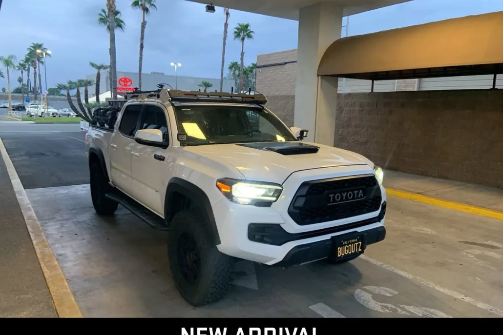 2020 Toyota Tacoma SR5 photo 1
