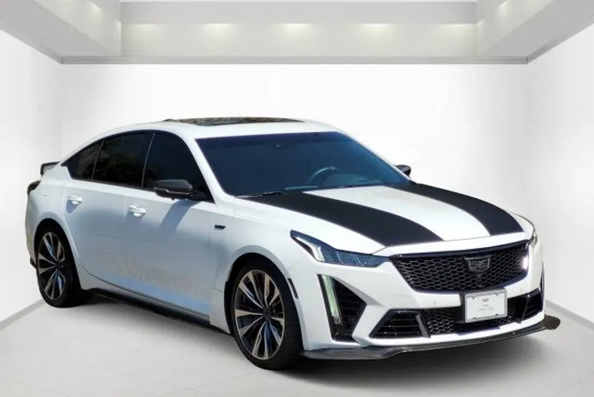2023 Cadillac CT5 V photo 1