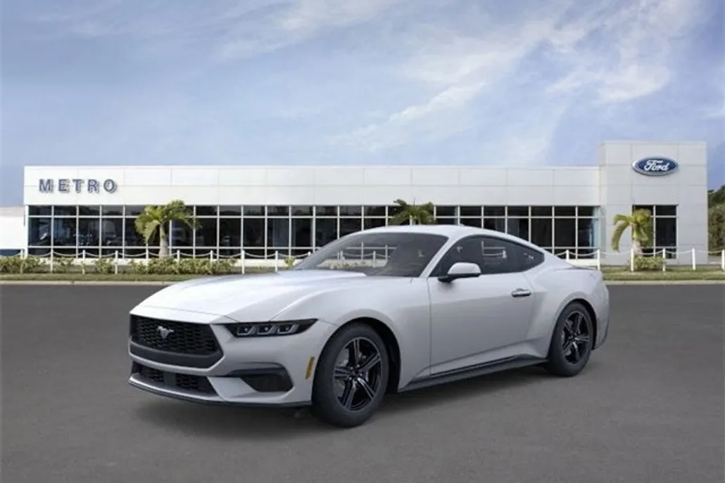 2025 Ford Mustang EcoBoost Premium photo 1