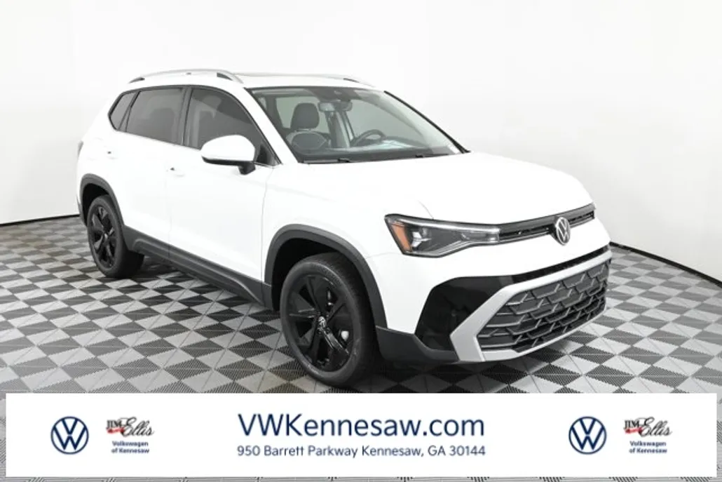 2025 Volkswagen Taos SE photo 1