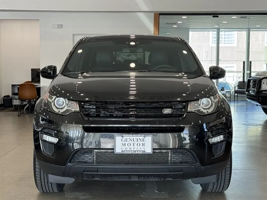 2016 Land Rover Discovery Sport SE photo 1