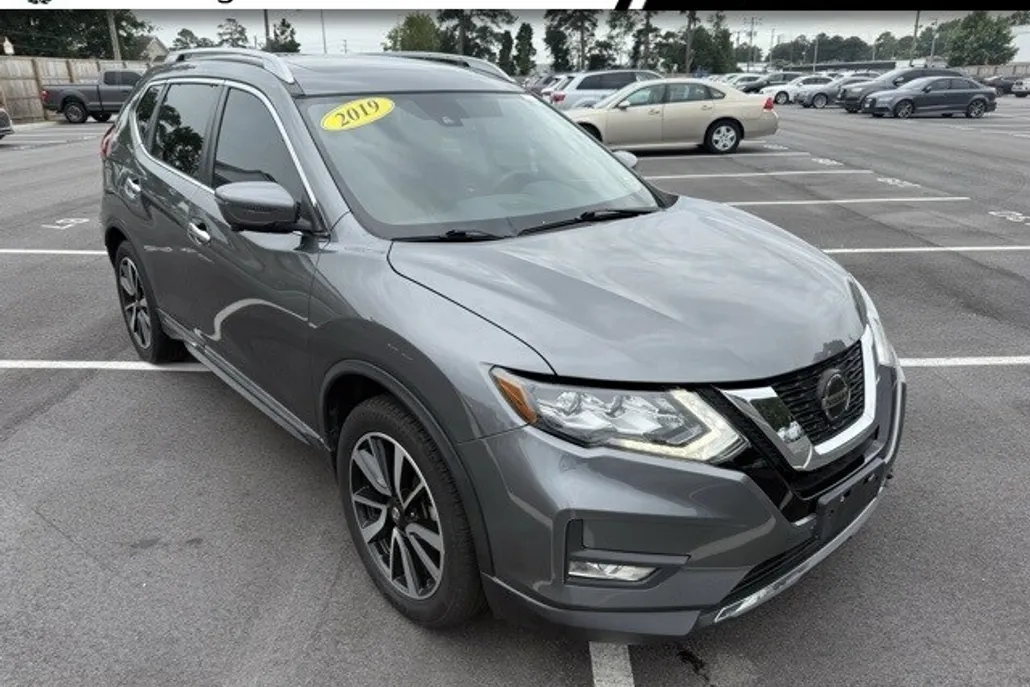 2019 Nissan Rogue SL photo 1