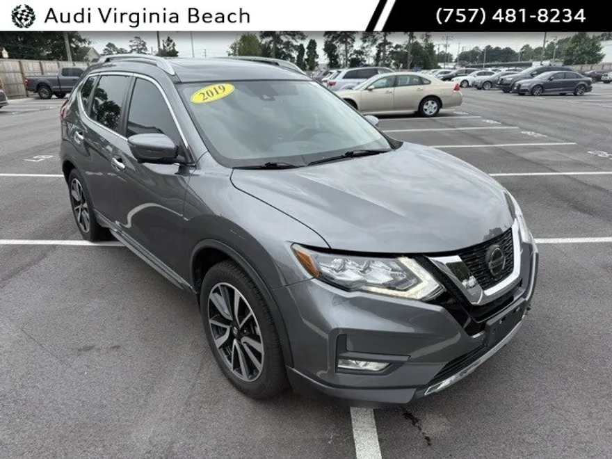 2019 Nissan Rogue SL photo 1