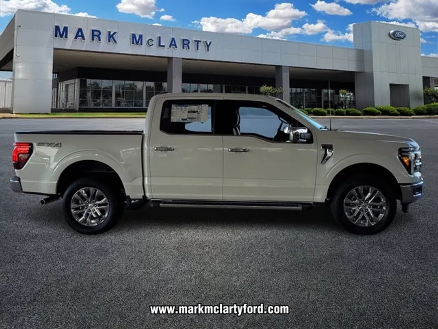 2025 Ford F-150 Lariat photo 1