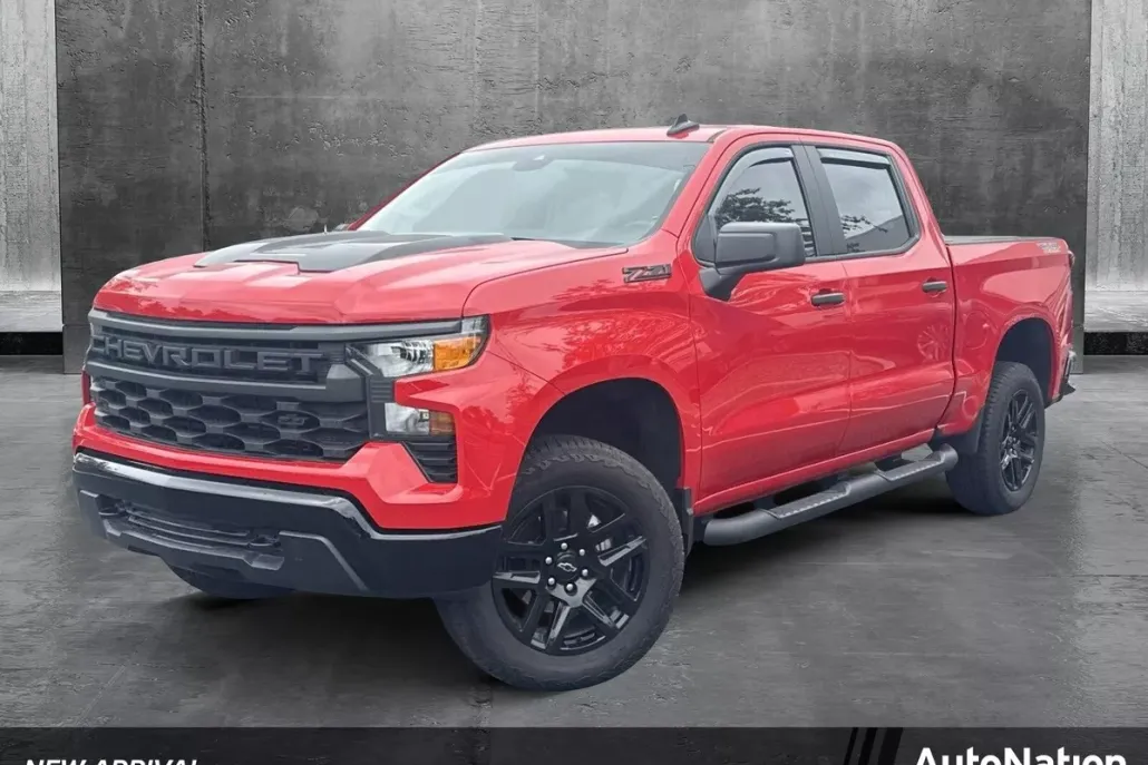 2024 Chevrolet Silverado 1500 Custom Trail Boss photo 1