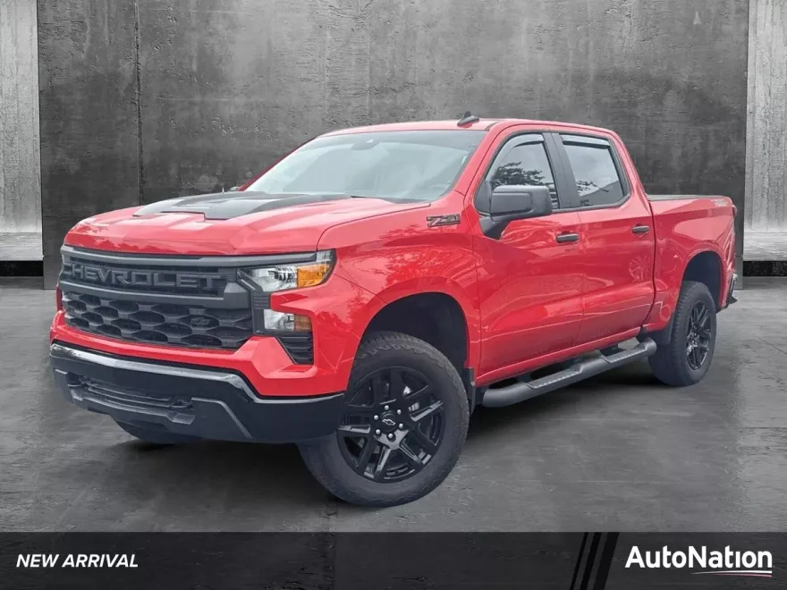 2024 Chevrolet Silverado 1500 Custom Trail Boss photo 1