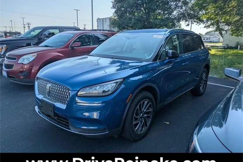2021 Lincoln Corsair Standard photo 1