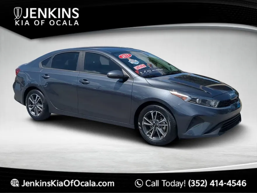 2022 Kia Forte LXS photo 1