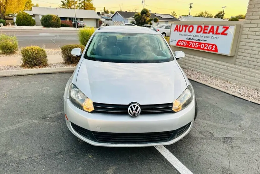 2012 Volkswagen Jetta SportWagen TDI photo 1