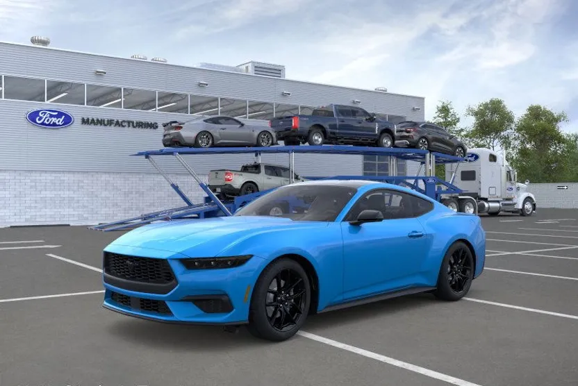 2025 Ford Mustang EcoBoost photo 1