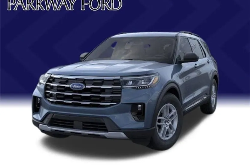 2025 Ford Explorer photo 1