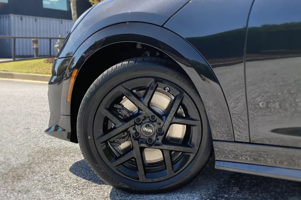 2026 Mini Cooper S Iconic photo 1