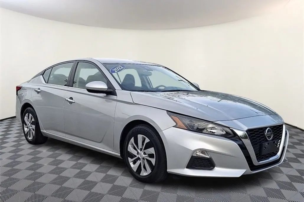 2022 Nissan Altima 2.5 S photo 1