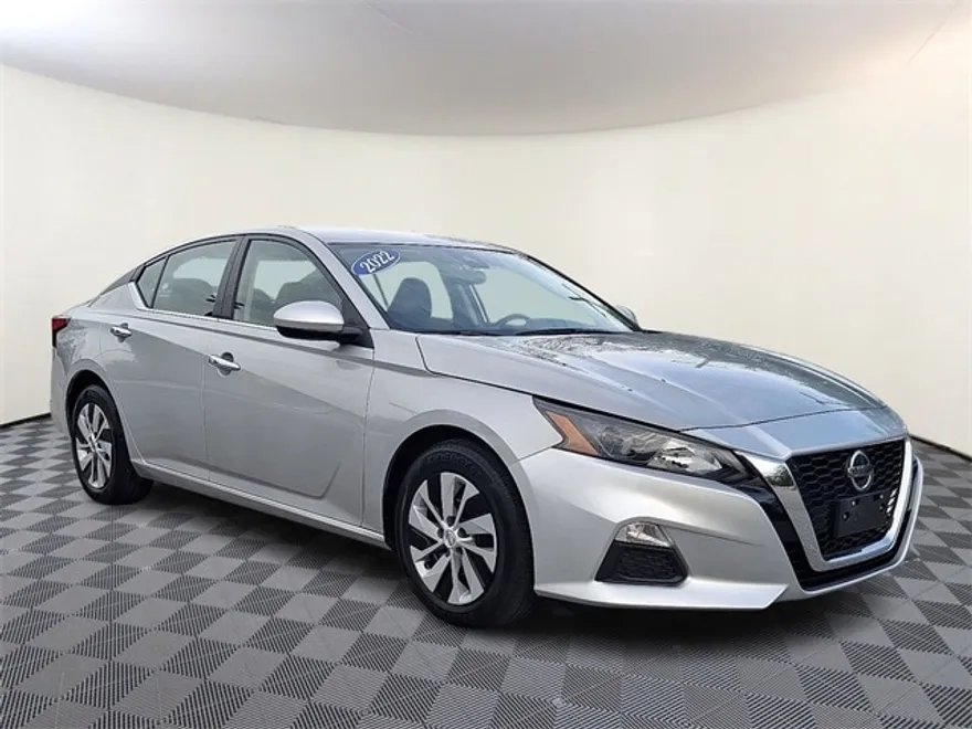 2022 Nissan Altima 2.5 S photo 1