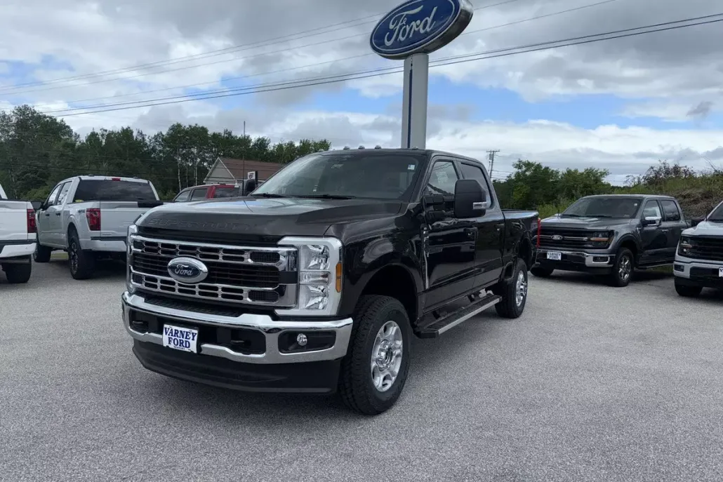 2025 Ford F-350 XLT photo 1