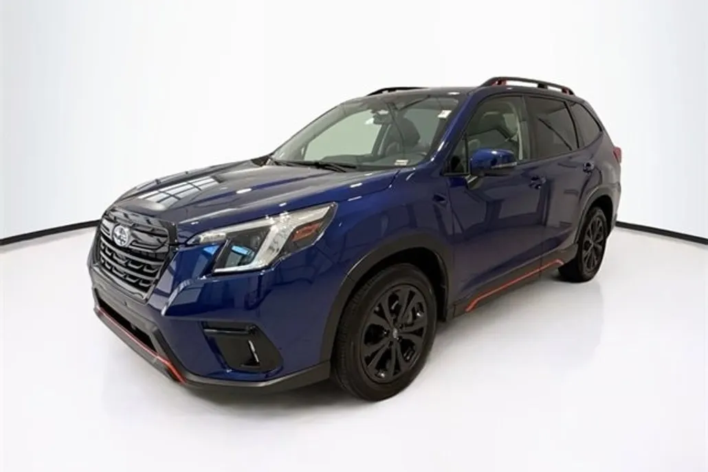 2023 Subaru Forester Sport photo 1