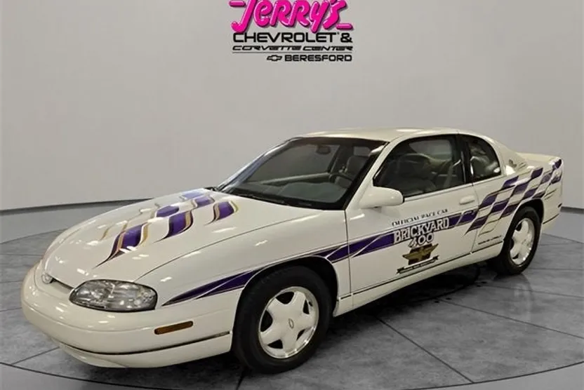 1995 Chevrolet Monte Carlo SS photo 1