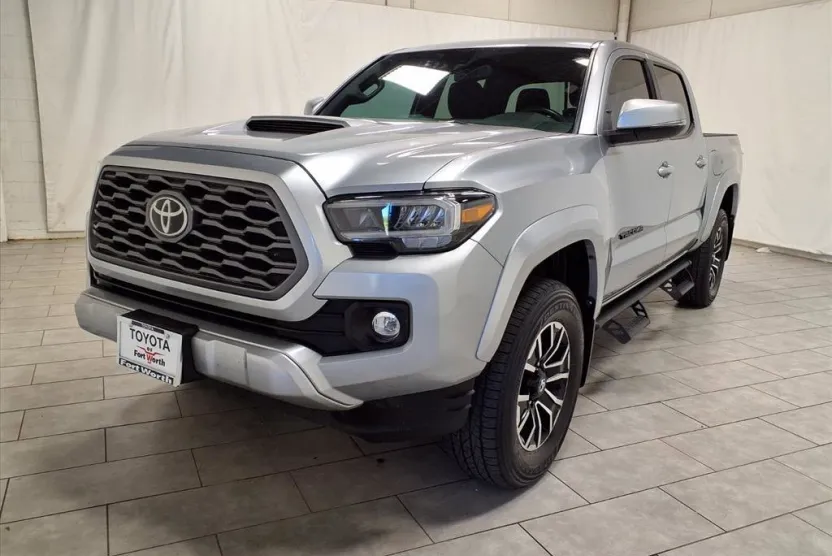 2023 Toyota Tacoma TRD Sport V6 photo 1