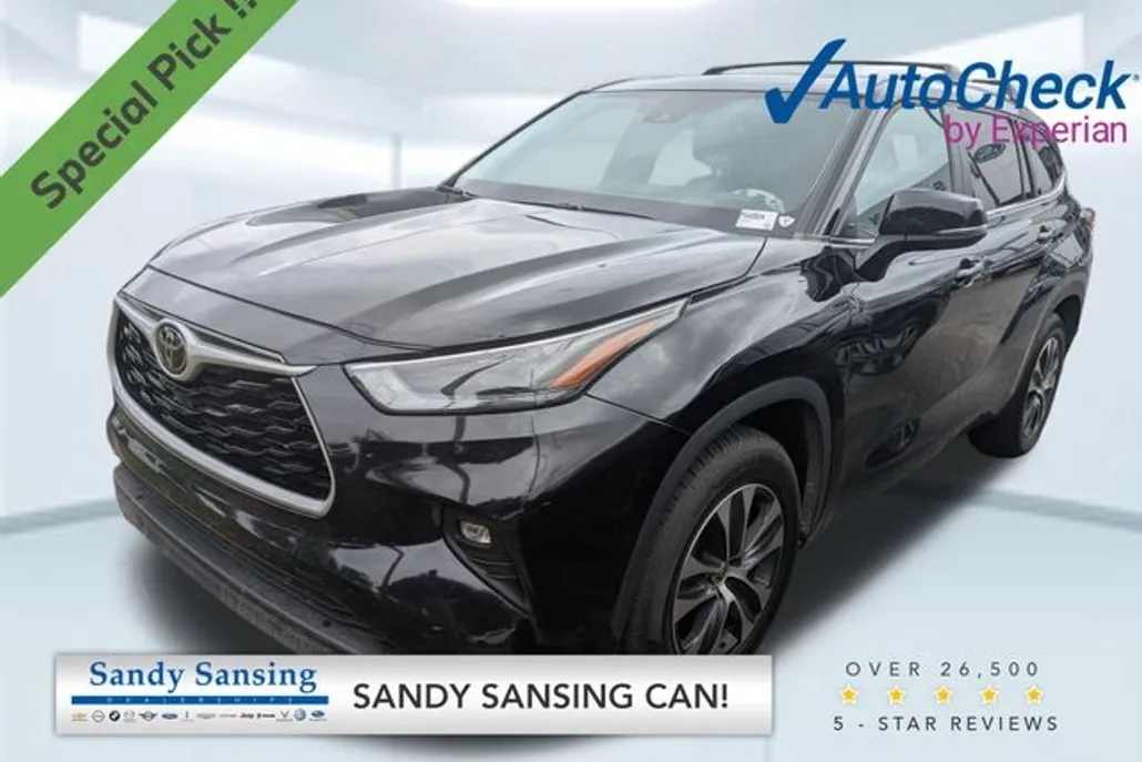 2023 Toyota Highlander L photo 1