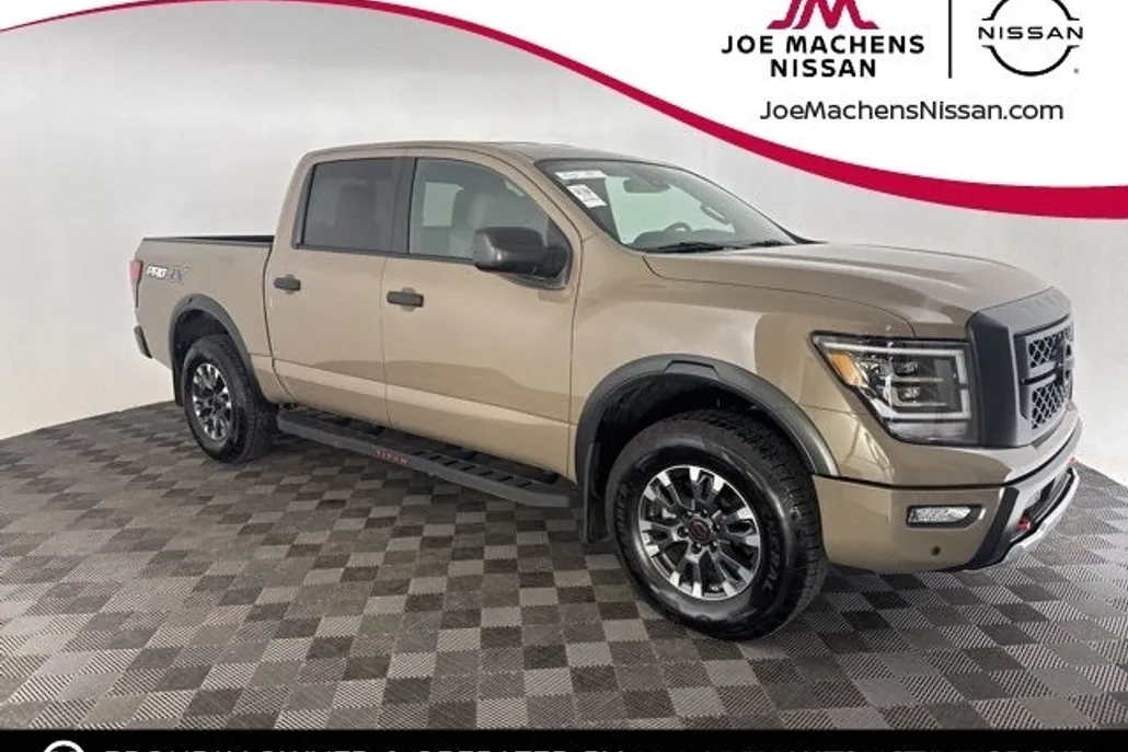 2024 Nissan Titan PRO-4X photo 1