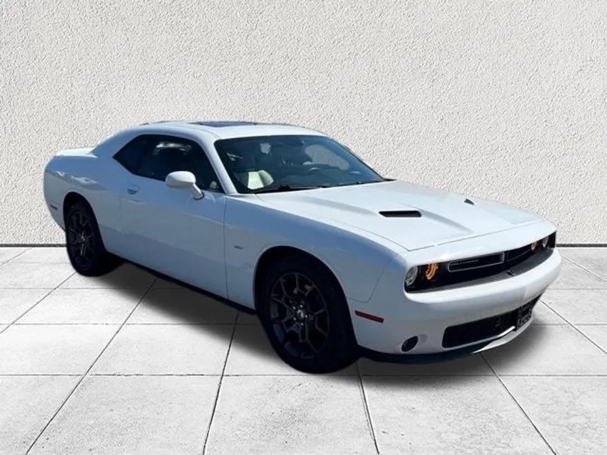2018 Dodge Challenger GT photo 1