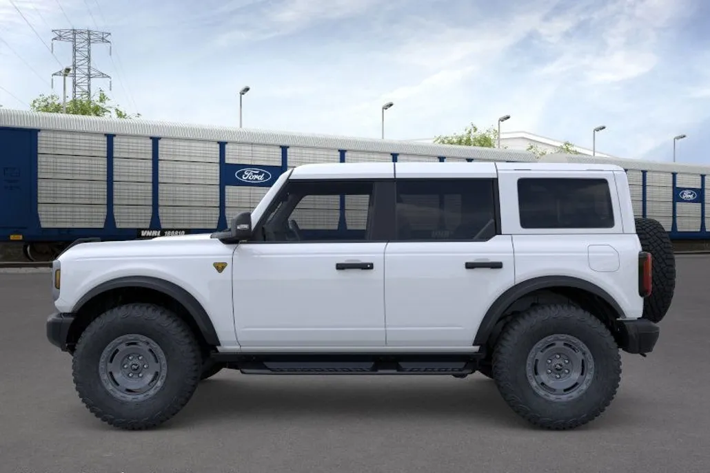 2025 Ford Bronco Badlands photo 1