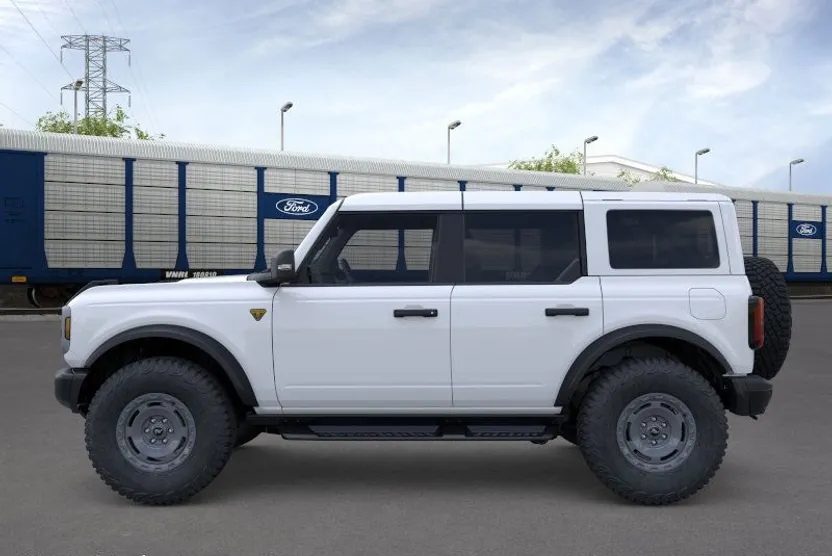 2025 Ford Bronco Badlands photo 1