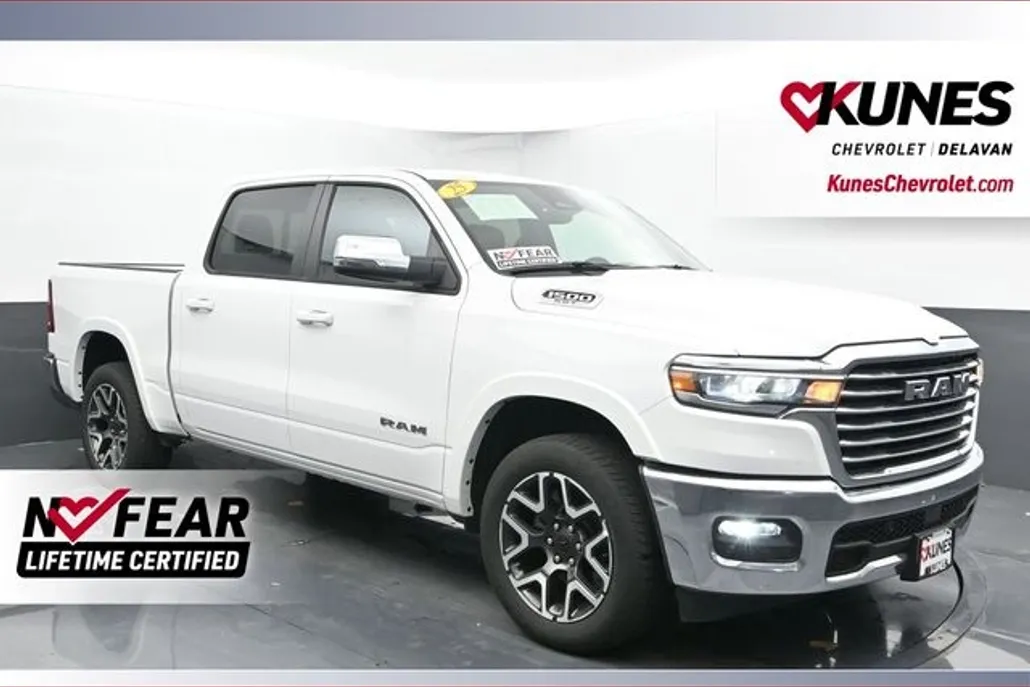 2025 Ram 1500 Laramie photo 1