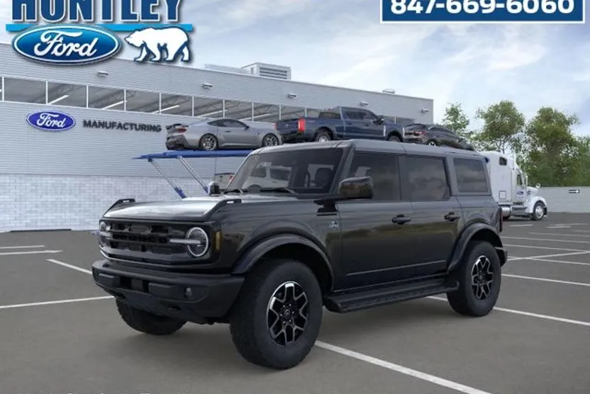 2025 Ford Bronco Outer Banks photo 1