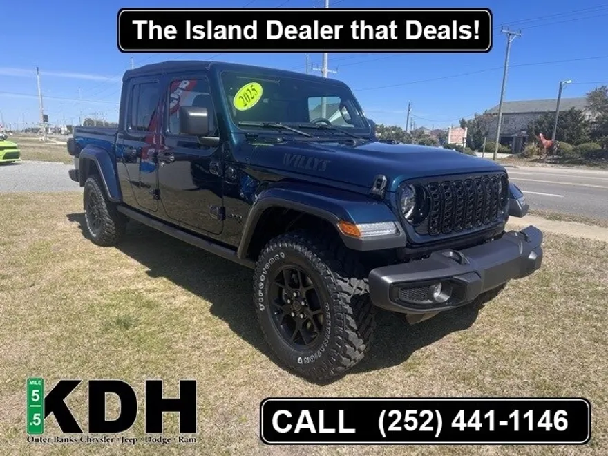 2025 Jeep Gladiator Willys photo 1