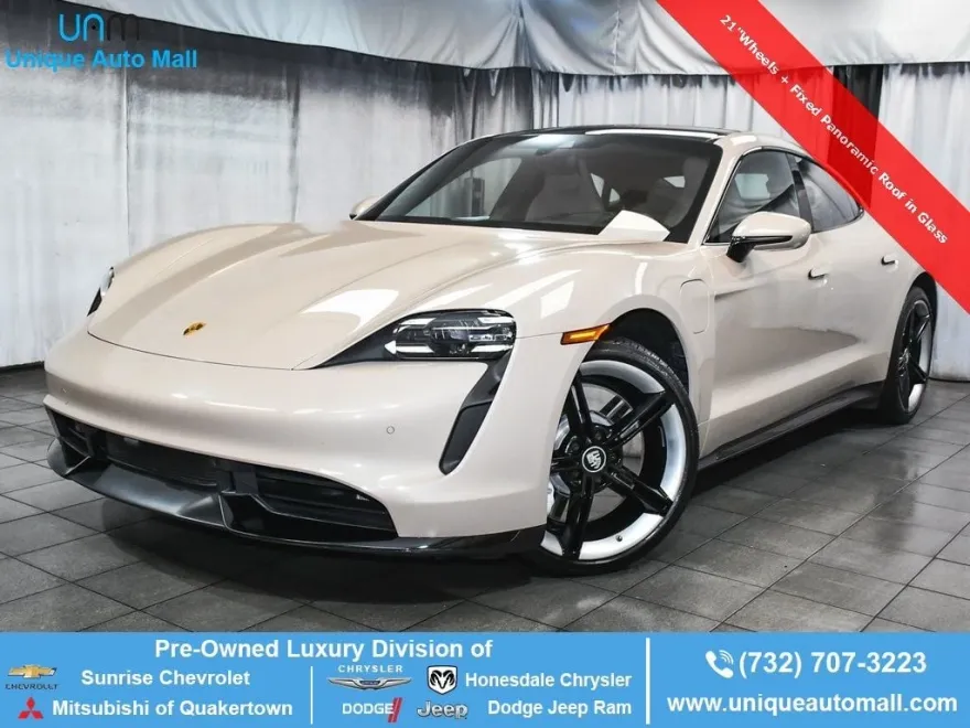 2021 Porsche Taycan Turbo photo 1