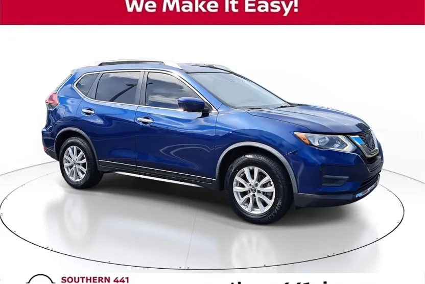 2020 Nissan Rogue SV photo 1