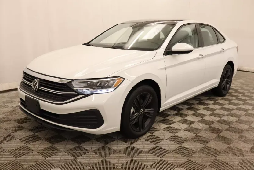 2023 Volkswagen Jetta SE photo 1