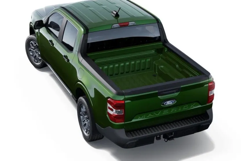2025 Ford Maverick XLT photo 1