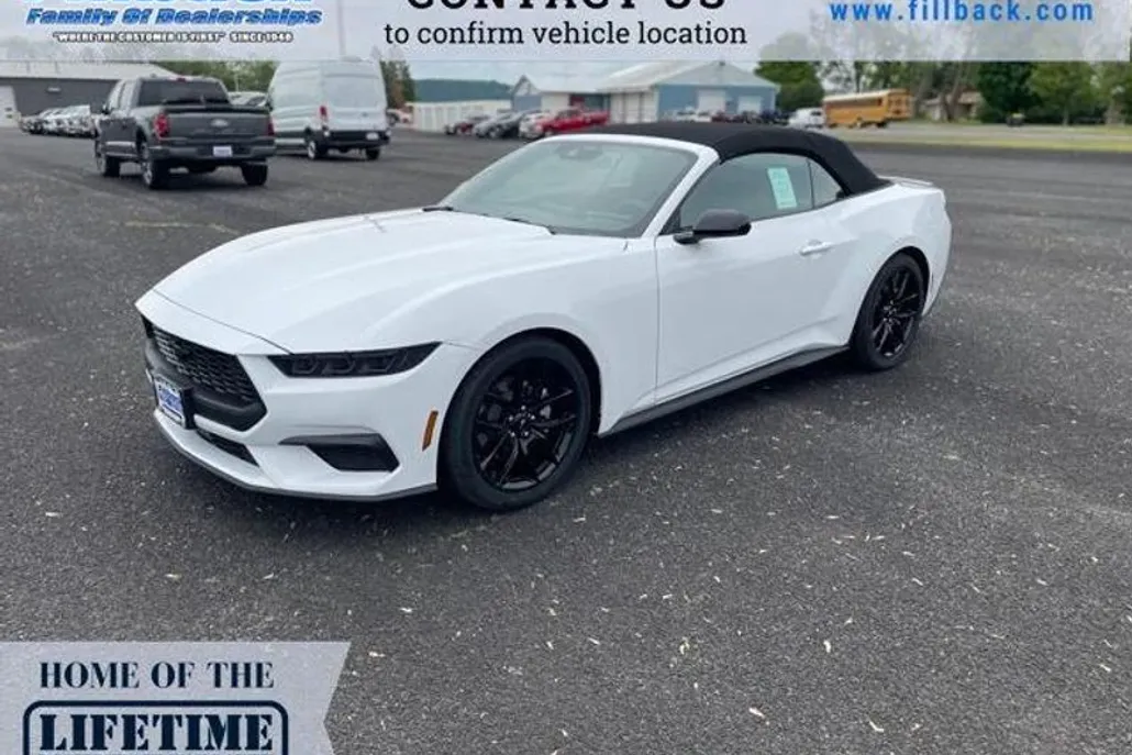 2025 Ford Mustang EcoBoost photo 1