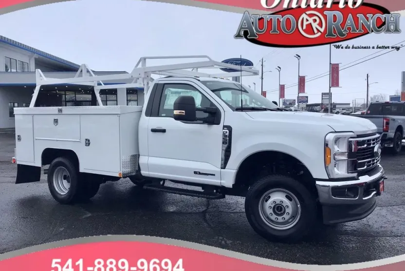 2023 Ford F-350 XL photo 1