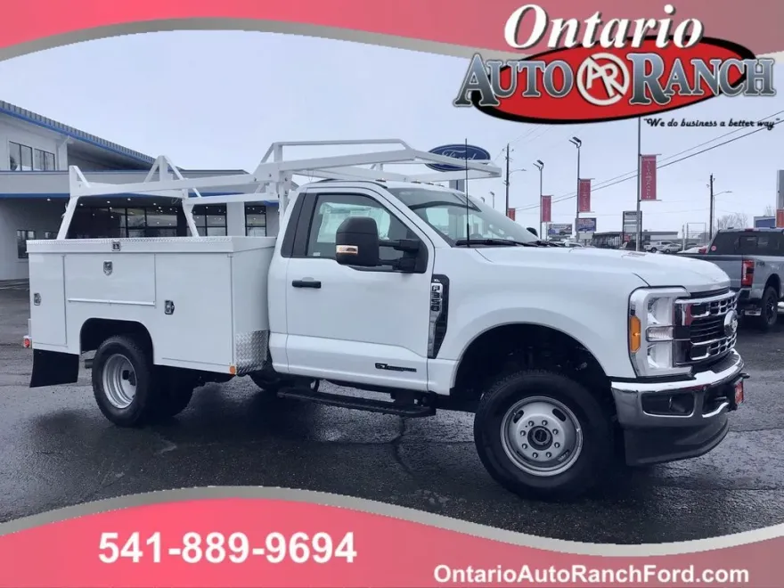 2023 Ford F-350 XL photo 1